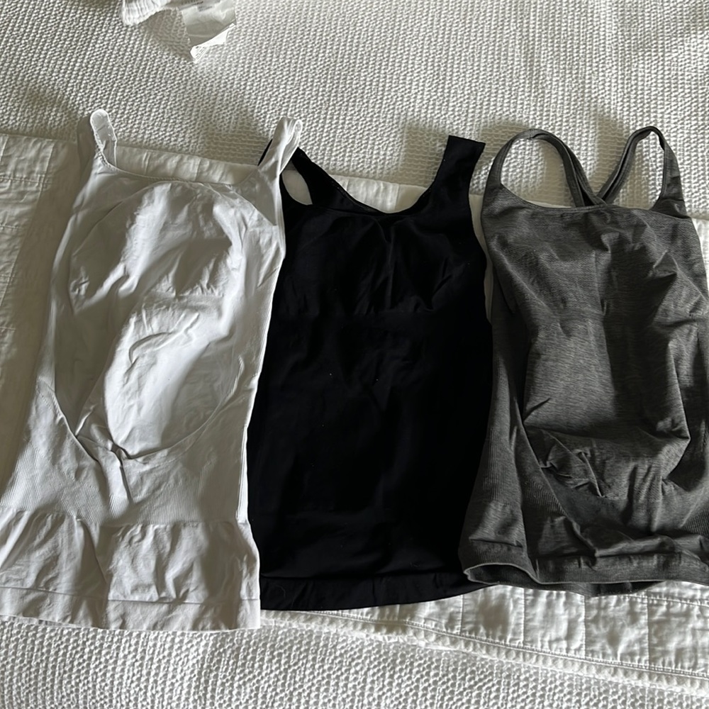Blanqi Maternity support tanks
